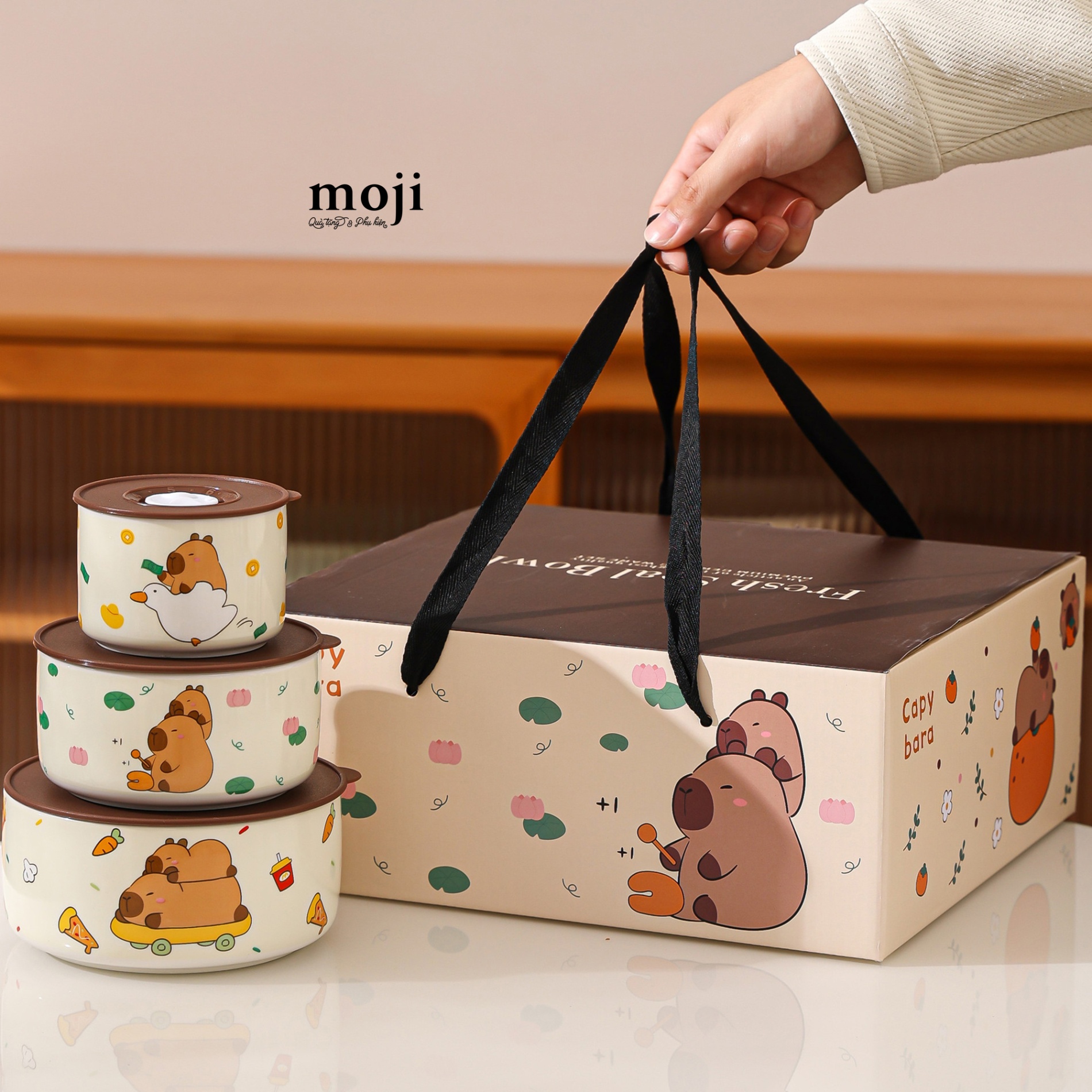 Hộp cơm gốm sứ Capybara playing time kèm hộp